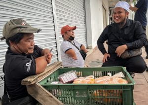 Ust Ebit Lew Sayu Melihat Dua Beradik OKU, Belikan Kerusi Roda Elektrik 10 OKU 2