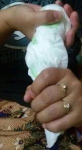 ‘Ramas’ & ‘Perah’ Dulu Pampers Anak Sebelum Pakai, Ini Teknik Yang Ramai Ibu Perlu Tahu 6 petua lampin e1651389851687