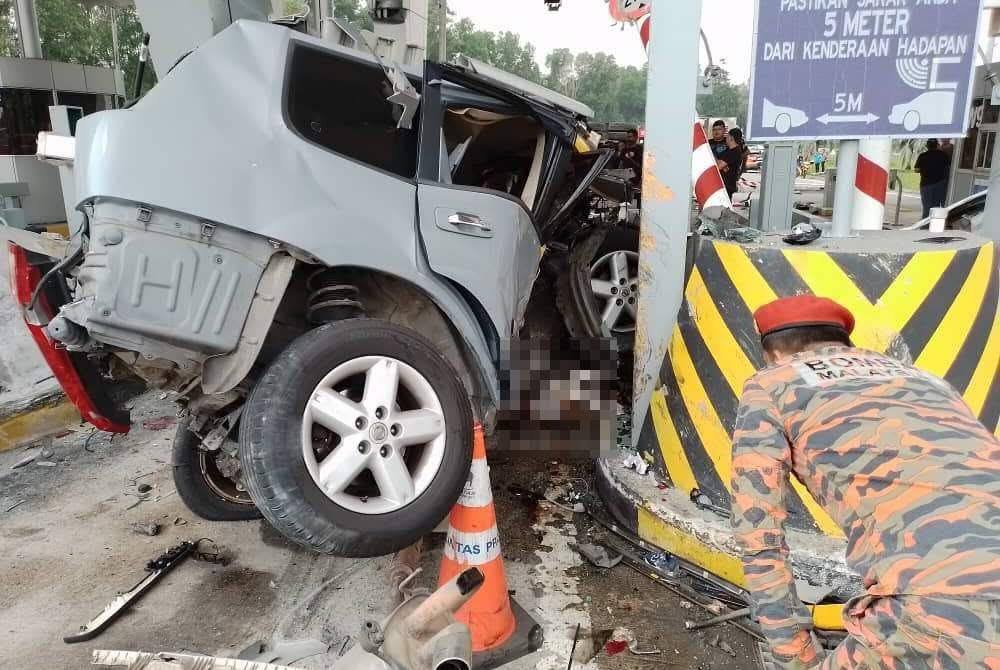 “10 Tahun Tunggu Cahaya Mata, Bayi 1 Tahun Maut Dalam Tragedi Tol Bukit Kajang 😢” 3 Lori Alami Masalah Brek, Bayi Lelaki 1 Tahun 4 Bulan Maut Dalam Tragedi Plaza Tol Bukit Kajang