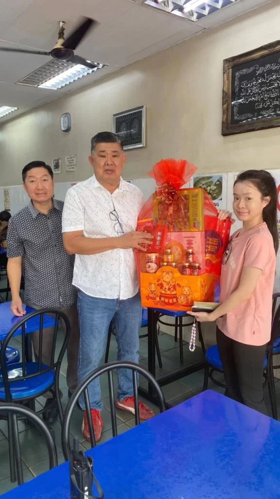 RM60,000 Halang Impian Jadi Doktor — Uncle Kentang Hulurkan Harapan Buat Pelajar Malaysia 29 uncel 1