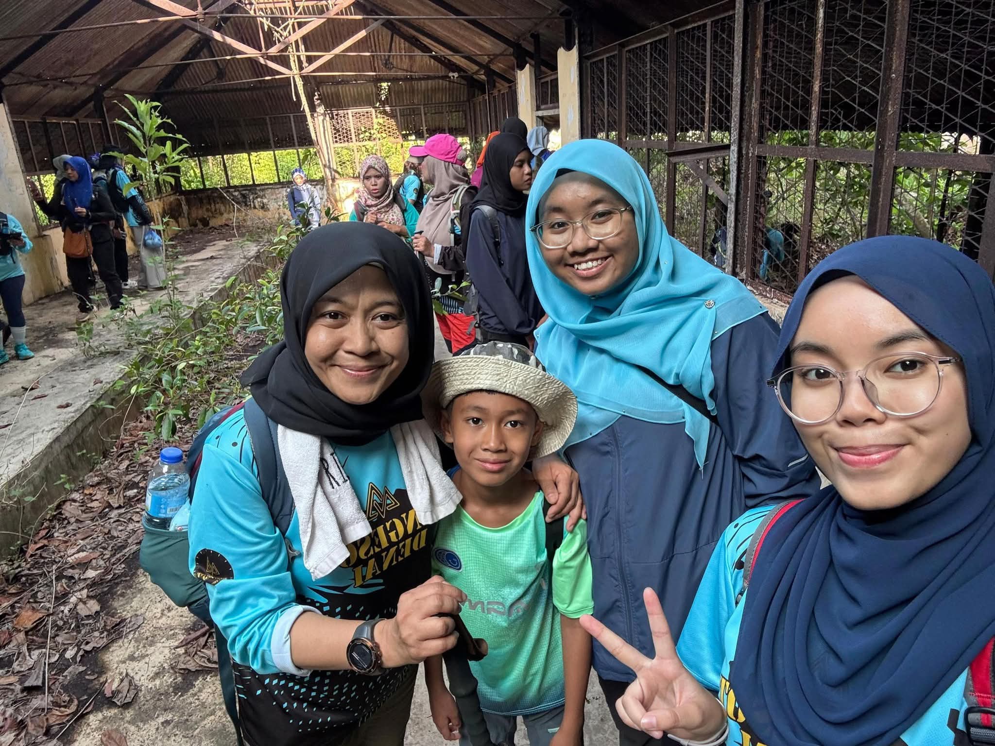 ‘Tolong Kuat Ibu, Kami Tunggu Di Rumah’ – Warkah Rindu Anak Pendaki Wanita Hilang Di Gunung Batu Putih Sentuh Hati Netizen 4 Anak Pendaki Wanita Hilang